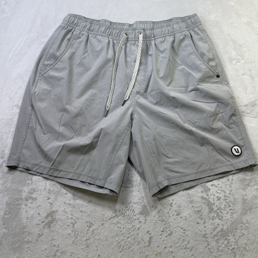 Vuori Kore Shorts Mens XL Gray Lined Athletic Workout Drawstring V302